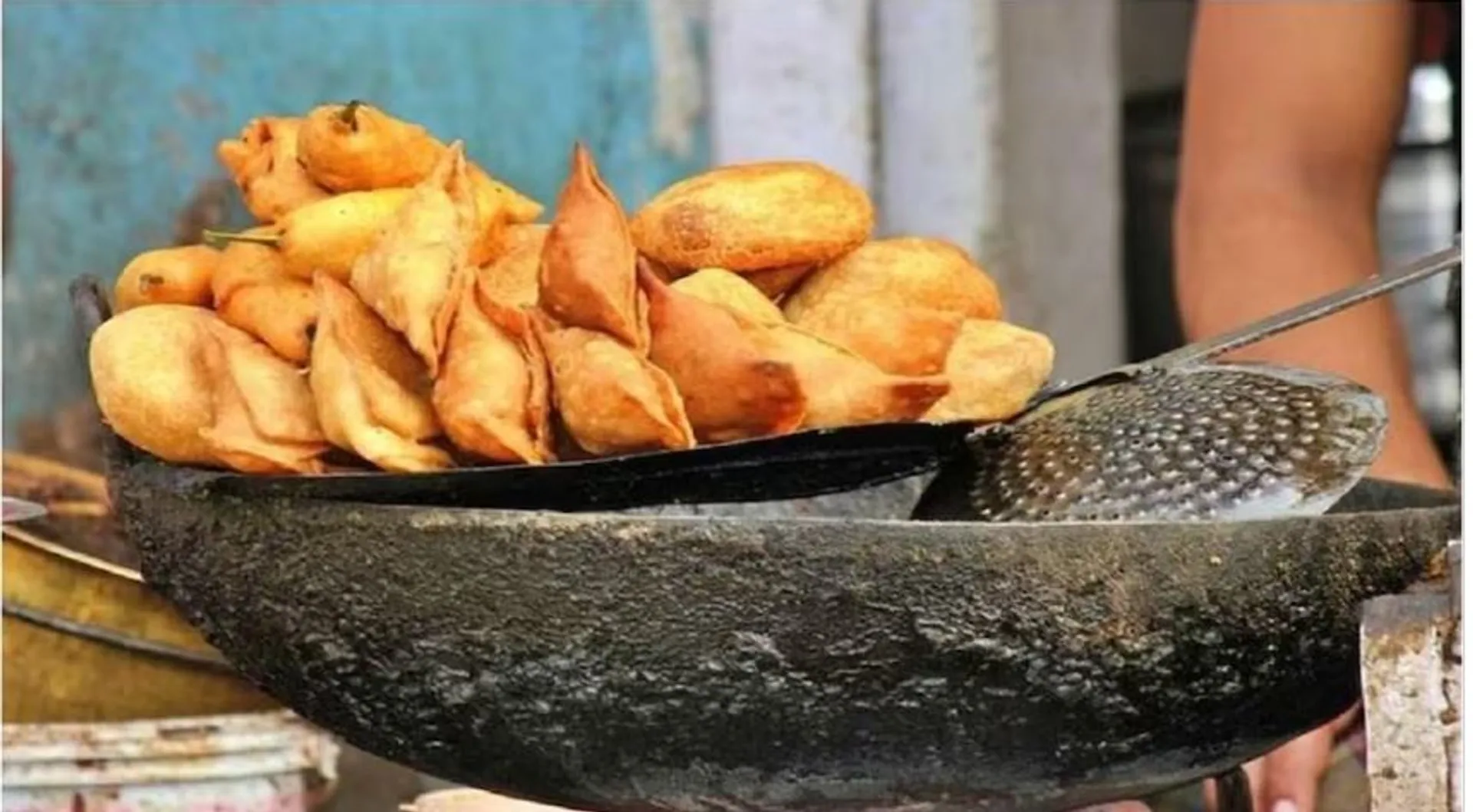 ଅନଲାଇନ୍ ସିଙ୍ଗଡା ମଗାଇବା ଡାକ୍ତରଙ୍କୁ ମହଙ୍ଗା ପଡିଲା ।  ଆକାଉଣ୍ଟରୁ ଗାଏବ ୧ ଲକ୍ଷ ୪୦ ହଜାର