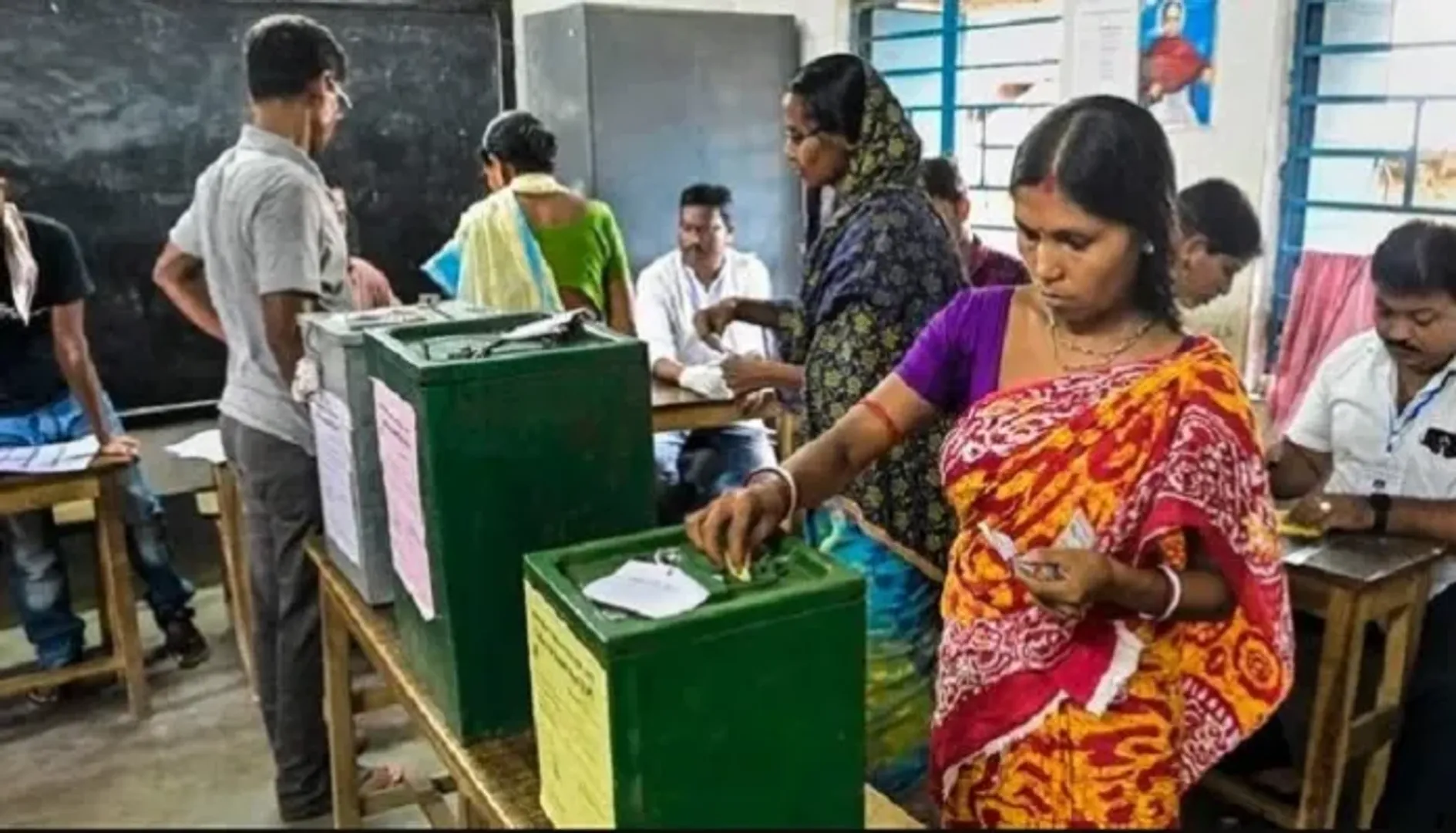 ପଶ୍ଚିମବଙ୍ଗର ୬୦୪ ବୁଥରେ ଆଜି ସାନି ନିର୍ବାଚନ : ପଞ୍ଚାୟତ ଭୋଟ ବେଳେ ହିଂସାକାଣ୍ଡ ପରେ ପୁଣି ମତଦାନ ପାଇଁ ରାଜ୍ୟ ନିର୍ବାଚନ ଅଧିକାରୀଙ୍କ ନିଷ୍ପତ୍ତି