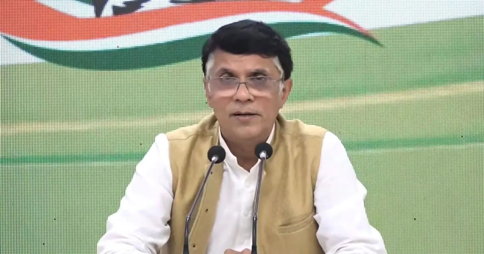 ଭାରତକୁ ଇଣ୍ଡିଆ ସହ ଲଢାଯାଉଛି, କିନ୍ତୁ ସୁନା ହେଉ କି ଗୋଲ୍ଡ ମୂଲ୍ୟ କେବେ ବଦଳିଯିବନି । ବିଜେପିକୁ ଟାର୍ଗେଟ କଲା କଂଗ୍ରେସ ।