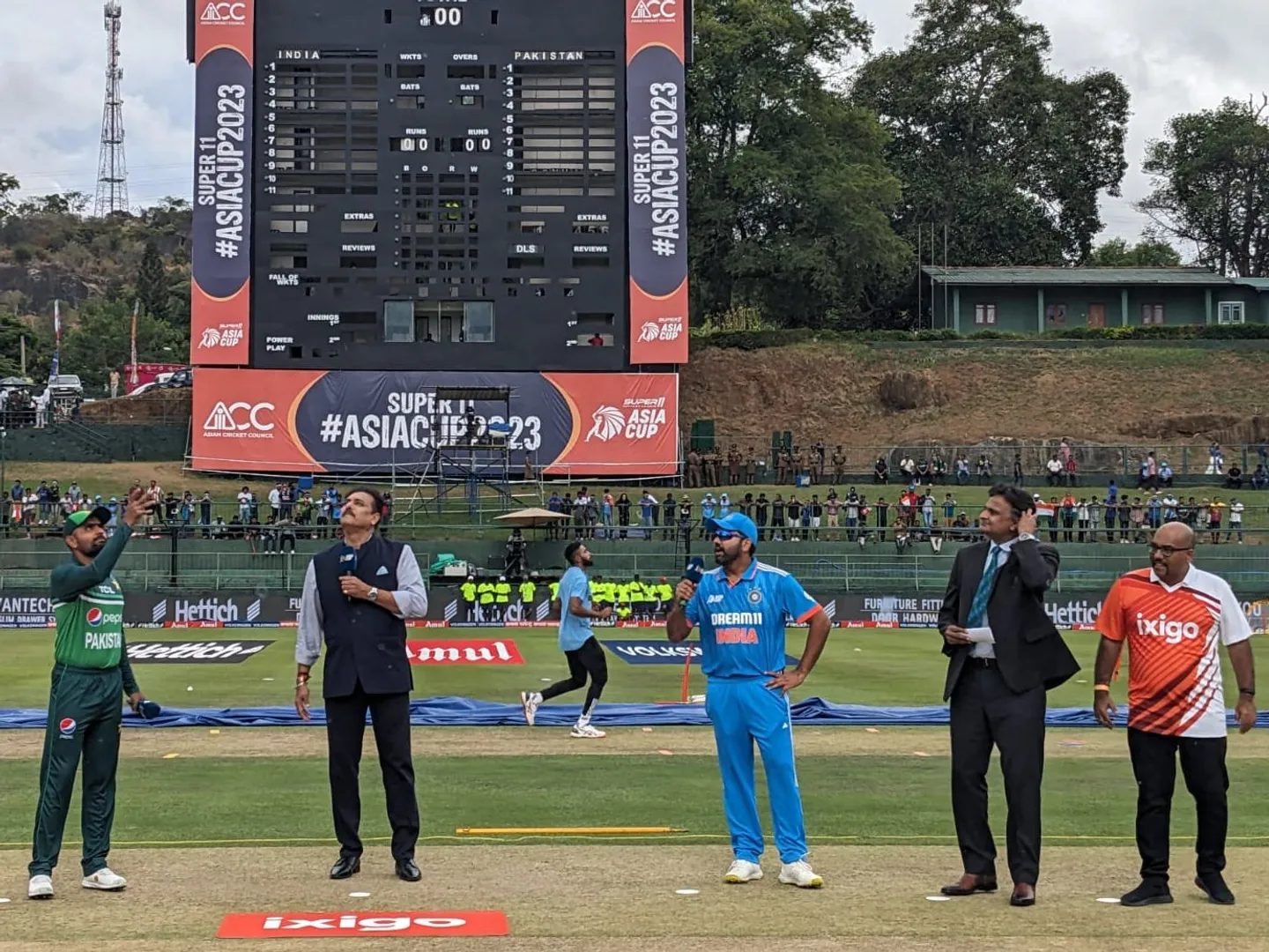 ଏସିଆ କପ୍ : ଟସ୍ ଜିତି ଭାରତର ବ୍ୟାଟିଂ ନିଷ୍ପତ୍ତି, ଜାଣନ୍ତୁ ଚୂଡାନ୍ତ ଏକାଦଶରେ କିଏ ପାଇଲେ ସ୍ଥାନ?