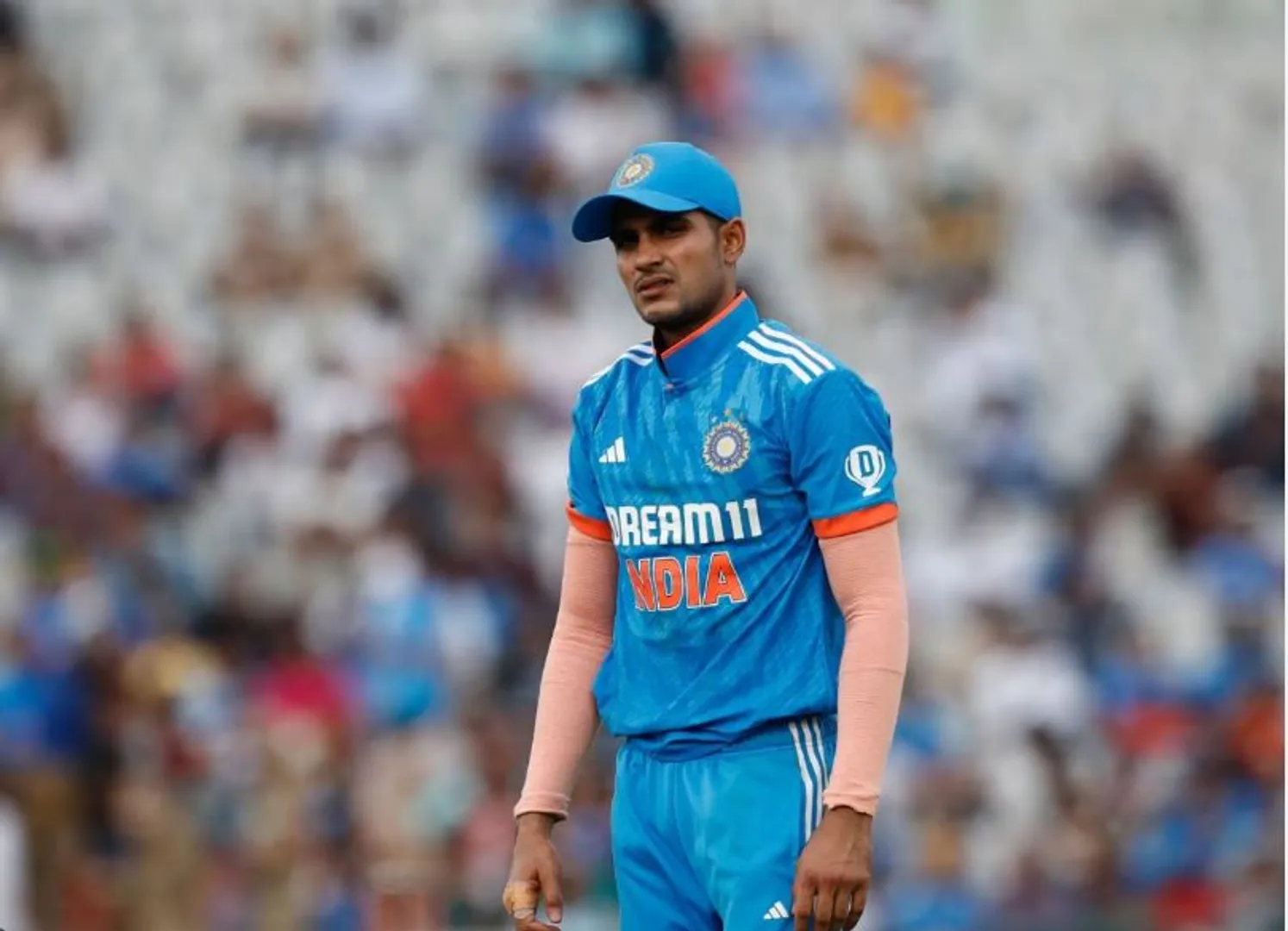 ଅହମ୍ମଦାବାଦ ଅଭିମୁଖେ ଉଡାଣ ଭରିବେ ଗିଲ ! ପାକିସ୍ତାନ ବିପକ୍ଷ ମ୍ୟାଚରେ ମୈଦାନକୁ ଓହ୍ଲାଇପାରନ୍ତି ଶୁଭମନ । 