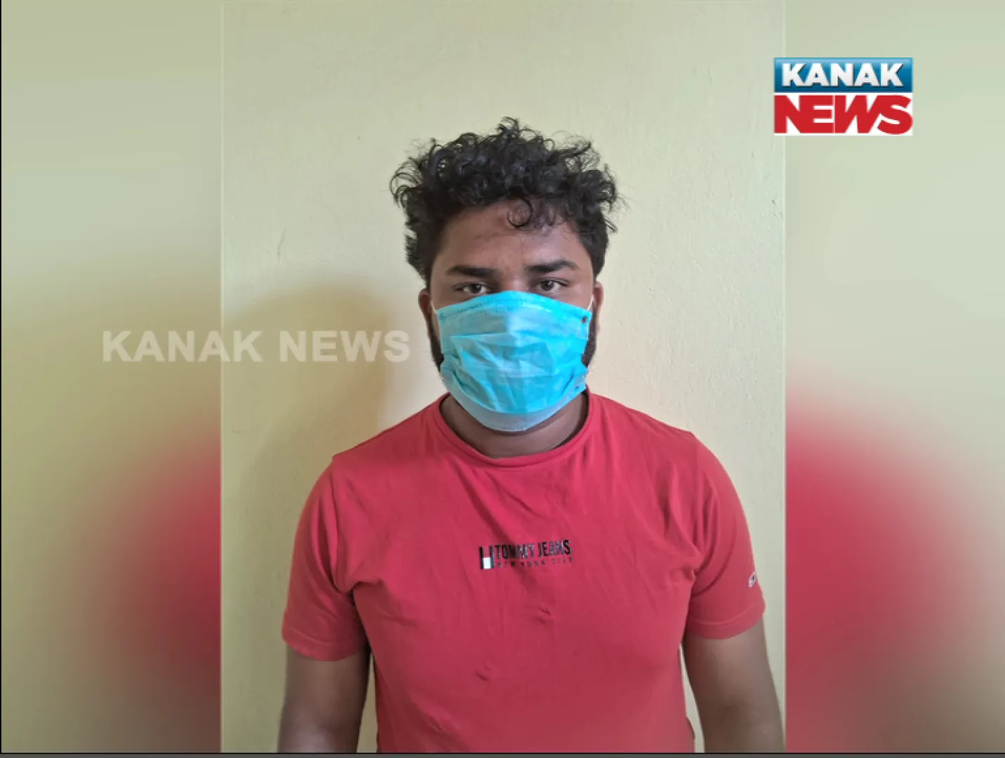 ମନ୍ତ୍ରୀଙ୍କ ସଂପର୍କୀୟ କହି ଚାକିରି କରାଇଦେବା ନାଁରେ ଠକେଇ । ୫୯ ଲକ୍ଷ ୨୫ ହଜାର ଟଙ୍କା ଠକେଇ ଅଭିଯୋଗରେ ଅଭିଯୁକ୍ତ ଗିରଫ । 