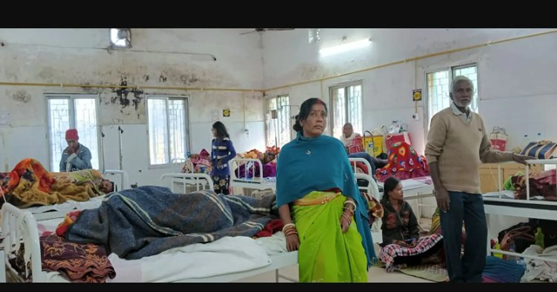 ବଢିଚାଲିଛି ଡାଇରିଆ ରୋଗୀଙ୍କ ସଂଖ୍ୟା । ଘର ଘର ବୁଲି ଔଷଧ ବାଣ୍ଟୁଛନ୍ତି ସ୍ୱାସ୍ଥ୍ୟକର୍ମୀ ।