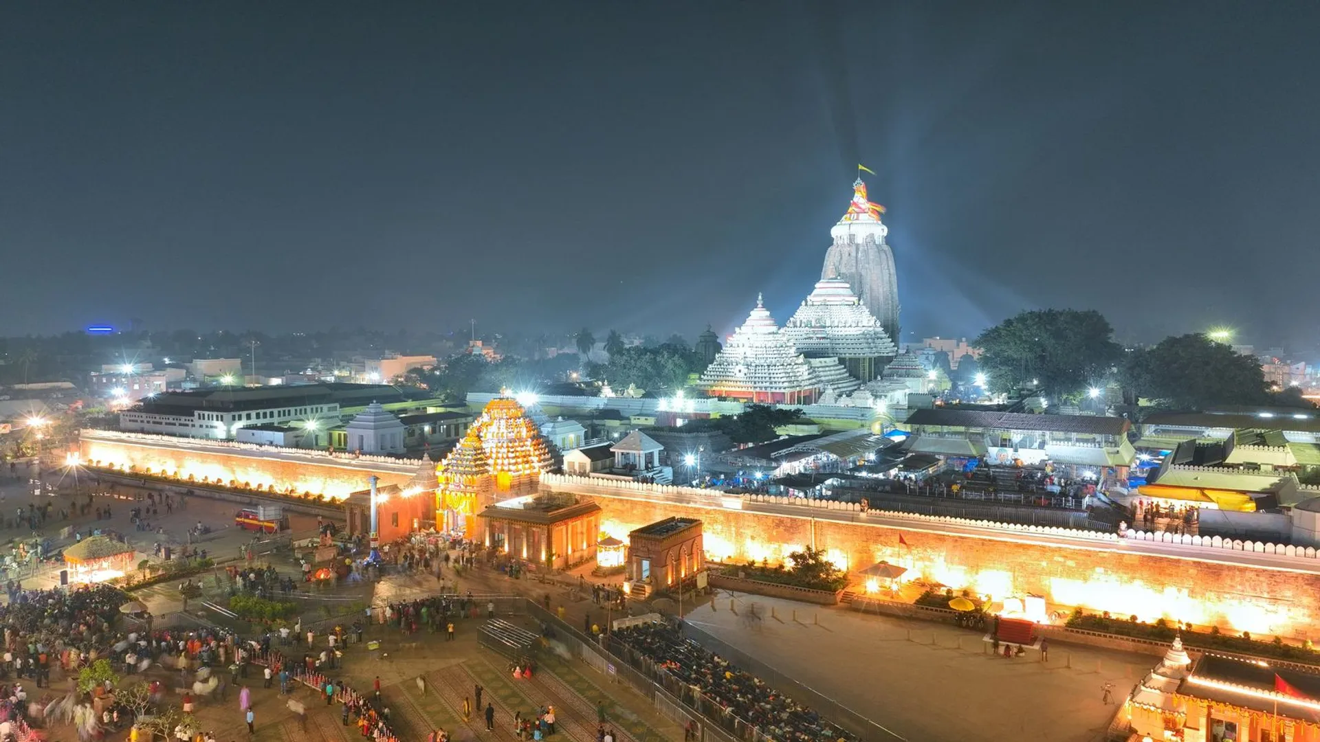 ରତ୍ନଭଣ୍ଡାର ପାଇଁ ତଦାରଖ କମିଟି ଗଠନ କଲେ ମୁଖ୍ୟମନ୍ତ୍ରୀ । ମହାପ୍ରଭୁଙ୍କ ଅଳଙ୍କାର ଓ ମୂଲ୍ୟବାନ ବସ୍ତୁର ତାଲିକା ପ୍ରସ୍ତୁତ କରିବ କମିଟି ।