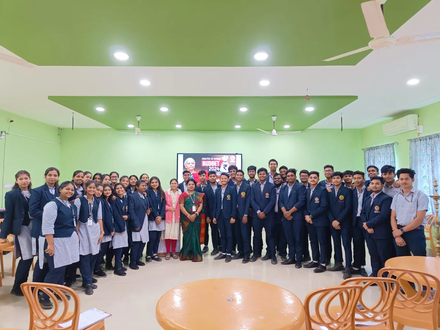 ଅନ୍ତରୀଣ ବଜେଟକୁ ନେଇ ସେଞ୍ଚୁରିଅନ ବିଦ୍ୟାଳୟରେ ବିଶ୍ଲେଷଣାତ୍ମକ କର୍ମଶାଳା ଅନୁଷ୍ଠିତ । ଛାତ୍ରଛାତ୍ରୀ ମାନେ କଲେ ଅନ୍ତରୀଣ ବଜେଟର ସମୀକ୍ଷା ଓ ବିଶ୍ଲେଷଣ ।