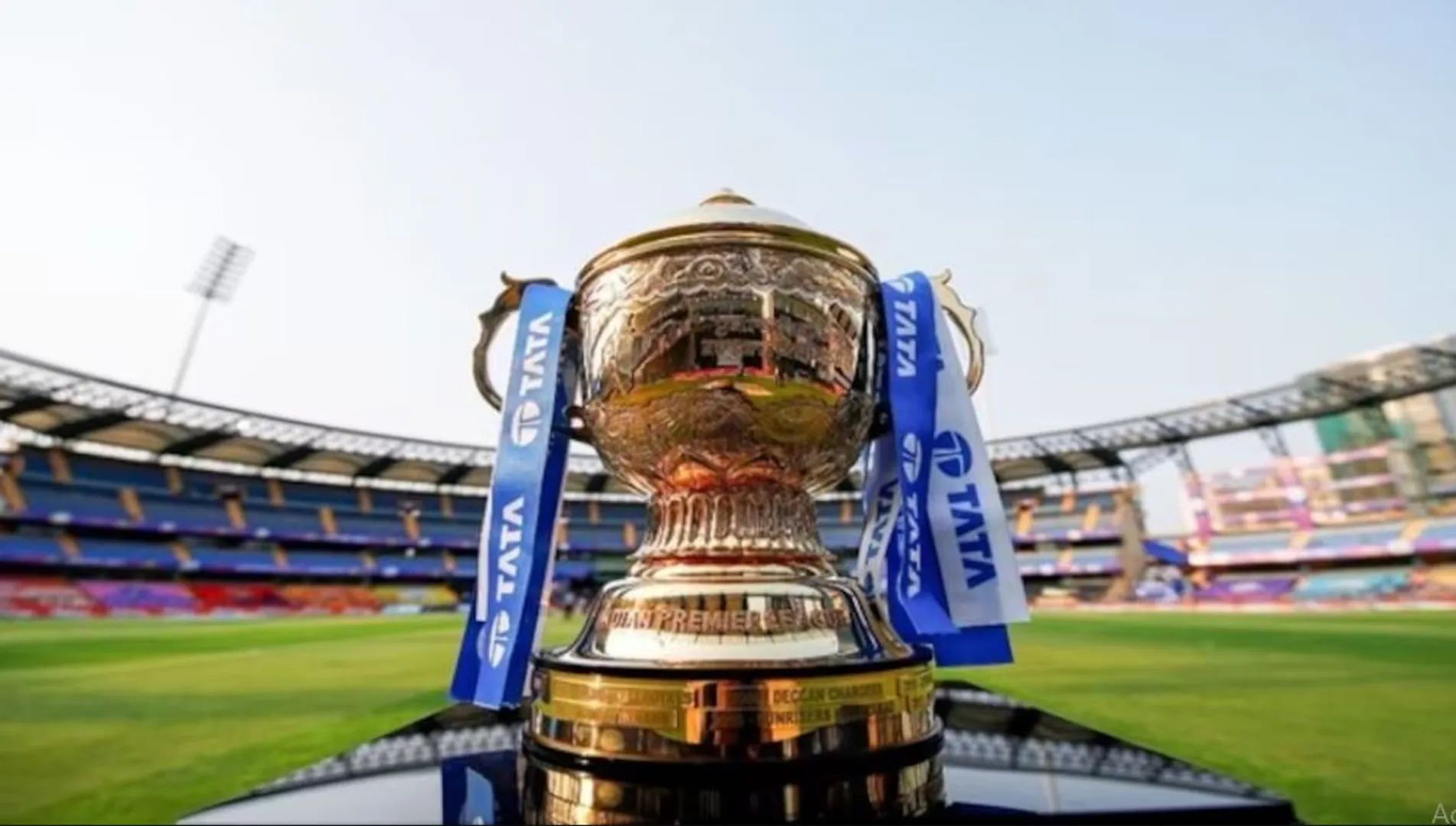 ଆଜିଠୁ ଆରମ୍ଭ ଆଇପିଏଲ । ଚେନ୍ନାଇରେ ମୁହାଁମୁହିଁ ହେବେ ଚେନ୍ନାଇ ସୁପର କିଙ୍ଗ୍ସ  - ରୟାଲ ଚ୍ୟାଲେଞ୍ଜର୍ସ ବେଙ୍ଗାଲୁରୁ ।