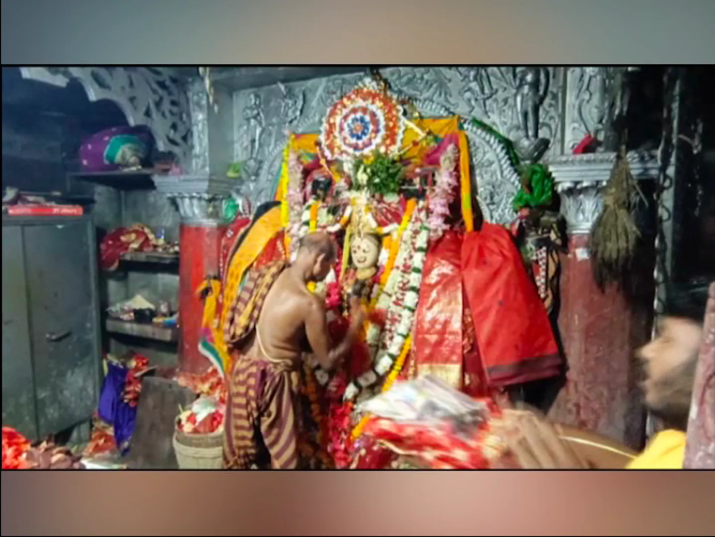 ଆଜି କାକଟପୁର ମାଆ ମଙ୍ଗଳାଙ୍କ ତୃତୀୟ ପାଳି ଝାମୁ ଯାତ୍ରା । ସୁନା ବେଶରେ ଭକ୍ତଙ୍କୁ ଦର୍ଶନ ଦେଉଛନ୍ତି ମାଆ