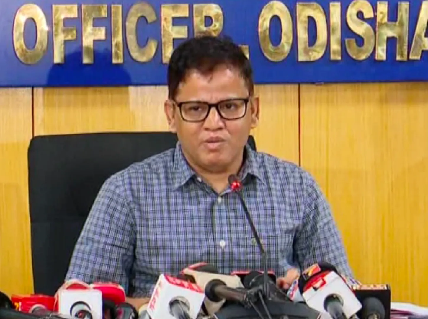 ମେ’ ୧୩ରେ ଓଡ଼ିଶାର ୪ ଲୋକସଭା ଓ ୨୮ ବିଧାନସଭା ପାଇଁ ପଡିବ ଭୋଟ, ୬୨ ଲକ୍ଷ ୮୪ ହଜାର ଭୋଟର ବାଛିବେ ନେତା । ରାଜ୍ୟ ନିର୍ବାଚନ ଅଧିକାରୀ କହିଲେ, ୭୨୮୯ଟି ପୋଲିଂ ଷ୍ଟେସନରେ ହେବ ମତଦାନ ।