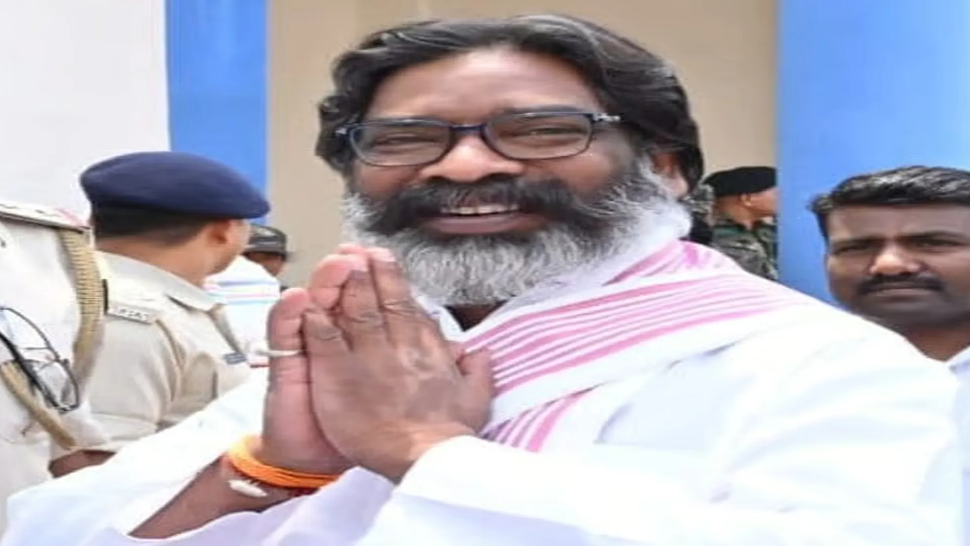 ହେମନ୍ତ ସୋରେନଙ୍କୁ କୋର୍ଟଙ୍କ ଝଟକା । କହିଲେ, କେଜ୍ରିୱାଲଙ୍କ ଆଧାରରେ ମିଳିବ ନାହିଁ ଜାମିନ । ଜାଣନ୍ତୁ ପରବର୍ତ୍ତୀ ଶୁଣାଣି ତାରିଖ କେବେ