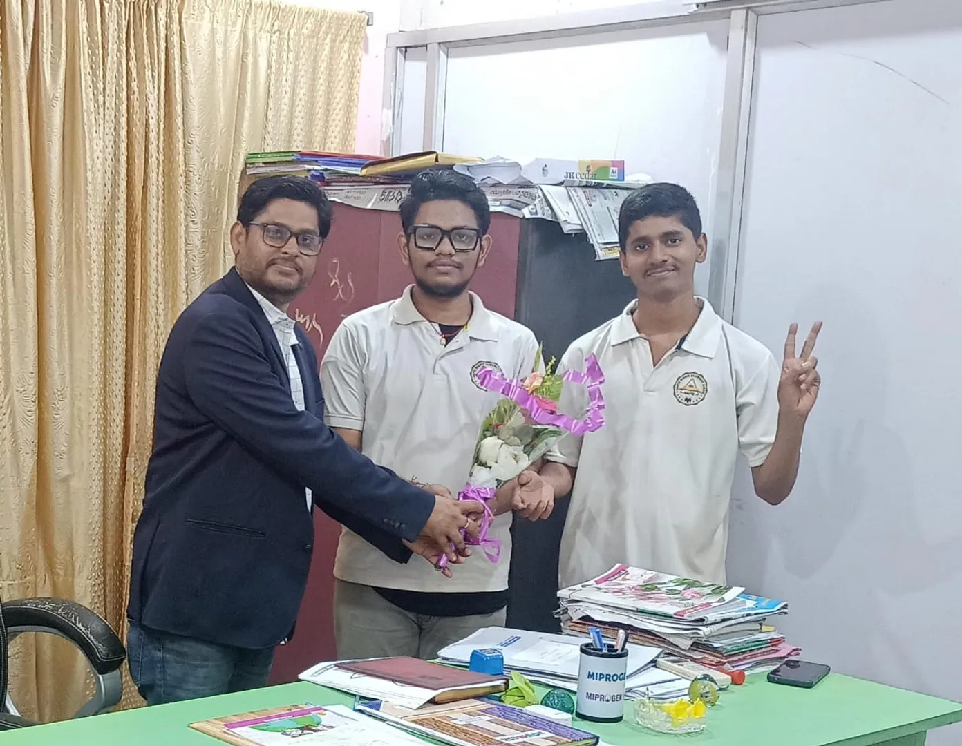 ଅରୁଣୋଦୟନଗର ସ୍ଥିତ ଆପି ଯୁକ୍ତ ୨ ବିଜ୍ଞାନ ବିଦ୍ୟାଳୟ ଓ ଆଲପି ଏକାଡେମୀର ଶତ ପ୍ରତିଶତ ରେଜଲ୍ଟ । ୫୩ରୁ ୫୩ ଜଣ ଛାତ୍ରଛାତ୍ରୀ ପାସ୍ । 