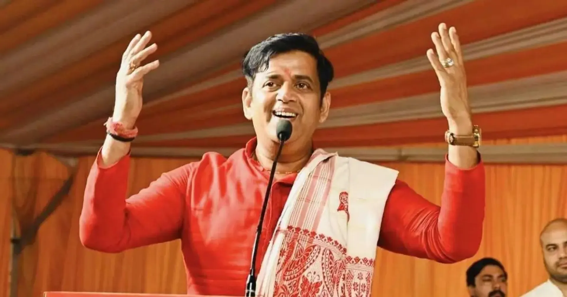 ଗୋରଖପୁର ଆସନରୁ ବିଜୟୀ ହେଲେ ରବି କିଶନ । ଜାଣନ୍ତୁ ନିକଟତମ ପ୍ରତିଦ୍ୱନ୍ଦିଙ୍କୁ କେତେ ଭୋଟରେ କଲେ ପରାଜିତ