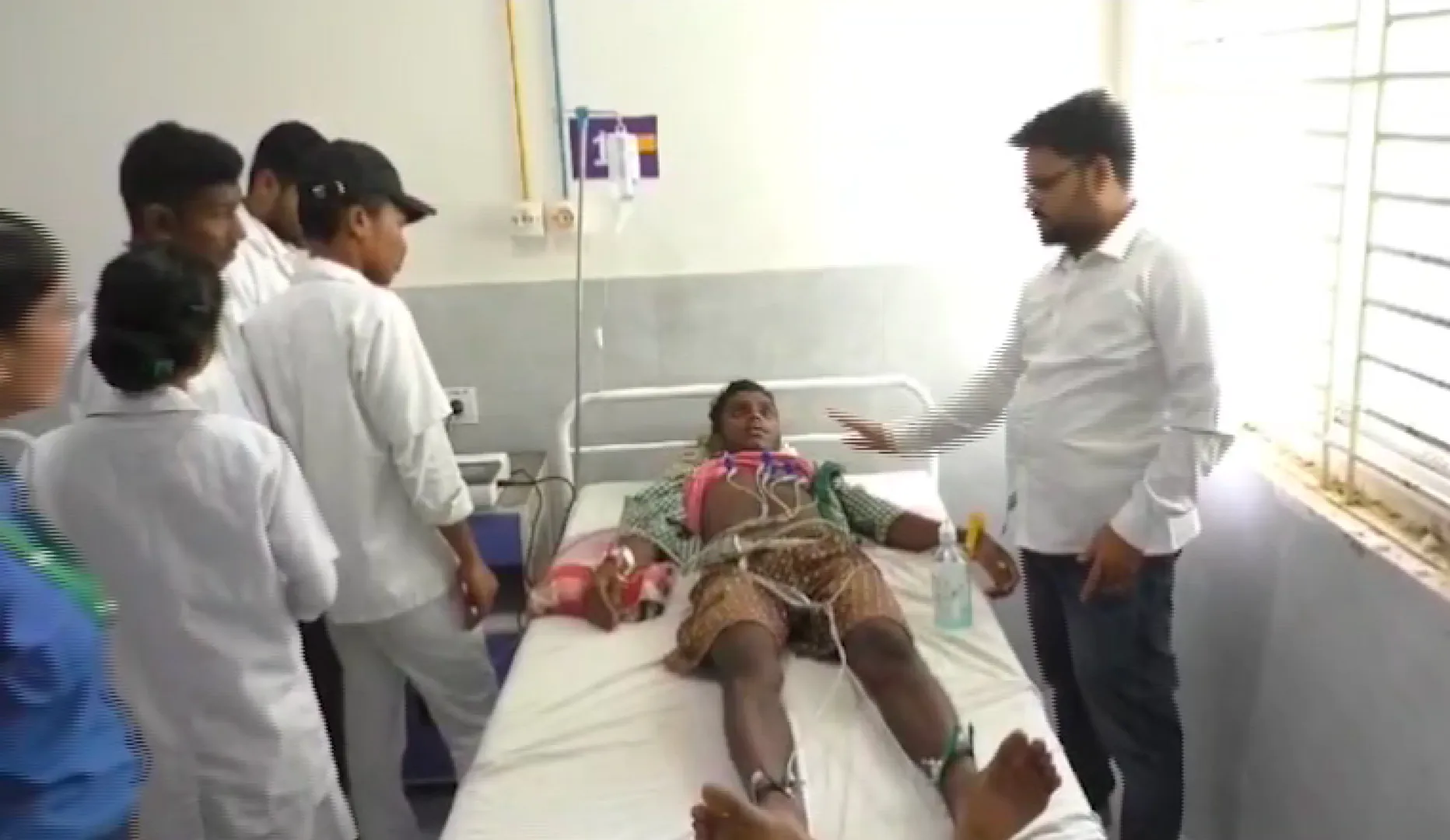 ଇଂଜେକ୍ସନ ଦେଇ ଦଶମ ଶ୍ରେଣୀ ଛାତ୍ରଙ୍କୁ ଅପହରଣ ଉଦ୍ୟମ । ଅଚେତ ଅବସ୍ଥାରେ ଛାତ୍ରଙ୍କୁ ମେଡିକାଲରେ ଭର୍ତ୍ତି