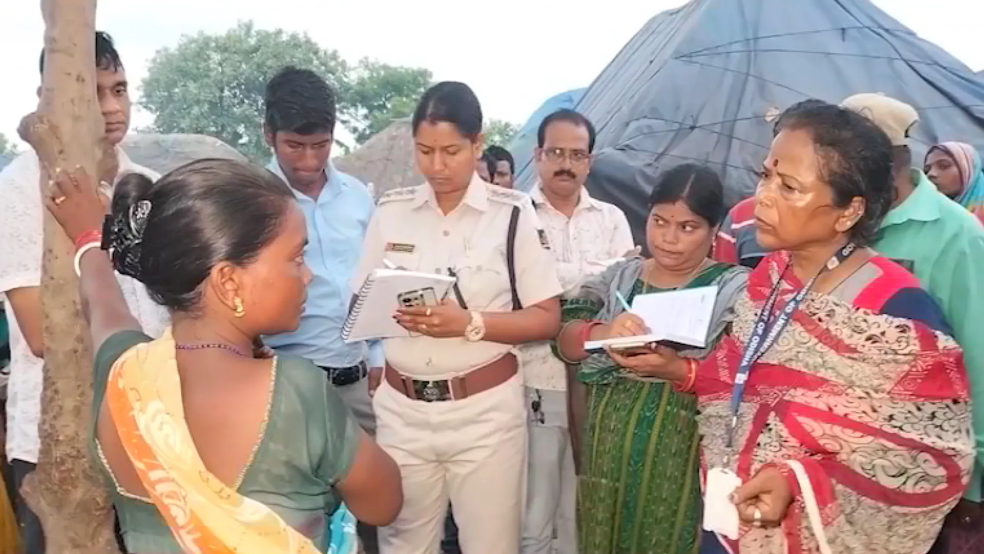 ପାରାଦୀପ ଶିଶୁ ବିକ୍ରି ଘଟଣା । ଭାଇଜାଗରୁ ଉଦ୍ଧାର ହେଲା ନବଜାତ ଶିଶୁ । ଜନ୍ମ ହେବାର ଗୋଟିଏ ଦିନ ପରେ ଦଲାଲଙ୍କୁ ବିକ୍ରି କରିଦେଇଥିଲା ମା’