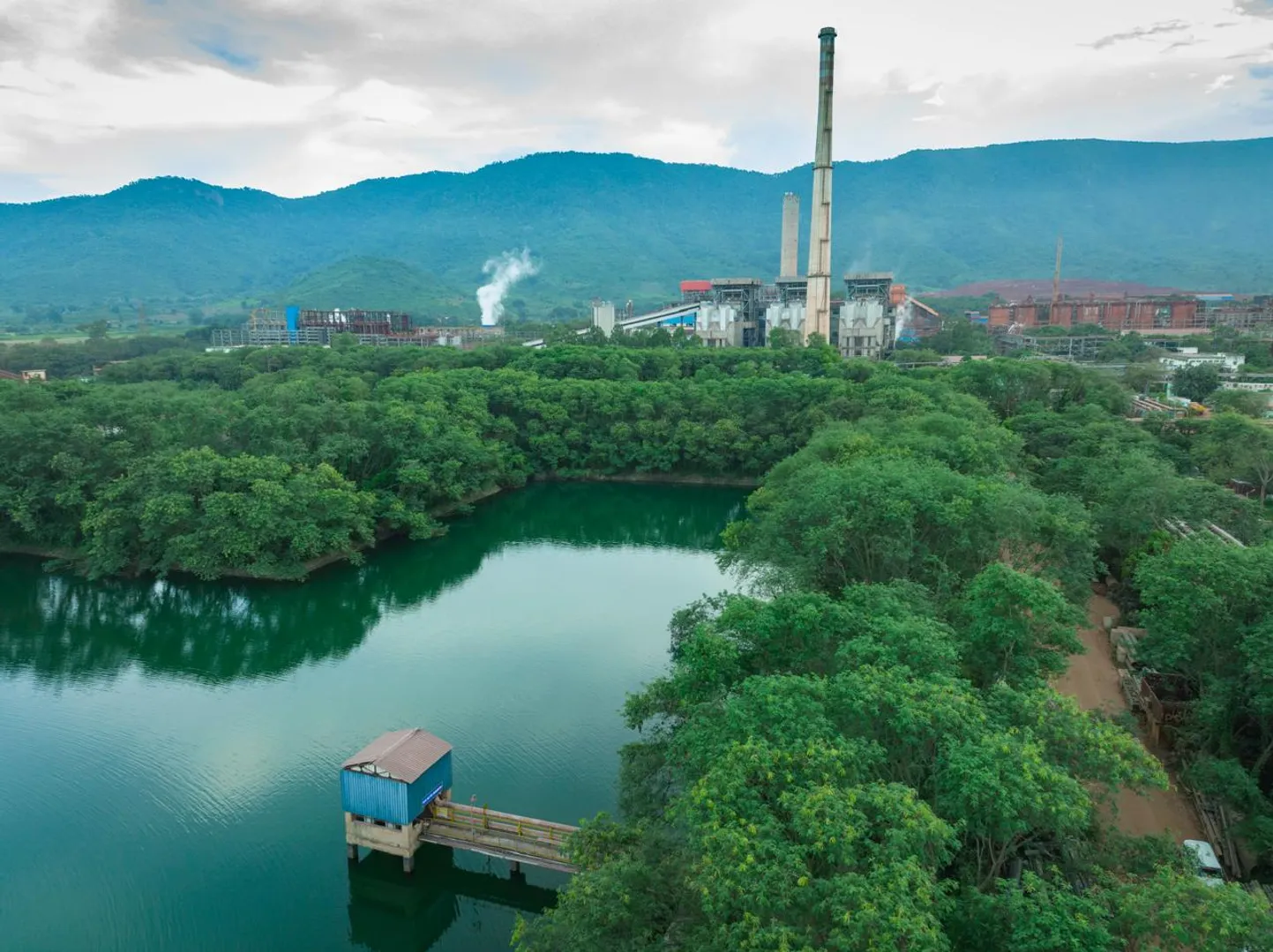 ଲାଞିଗଡରେ ଥିବା ବେଦାନ୍ତ ଆଲୁମିନିୟମର ବିଶୋଧନାଗାର ଲାଭ କଲା କଳିଙ୍ଗ ପରିବେଶ ଉତ୍କର୍ଷ ପୁରସ୍କାର ଏବଂ କଳିଙ୍ଗ ଶକ୍ତି ଉତ୍କର୍ଷ ପୁରସ୍କାର