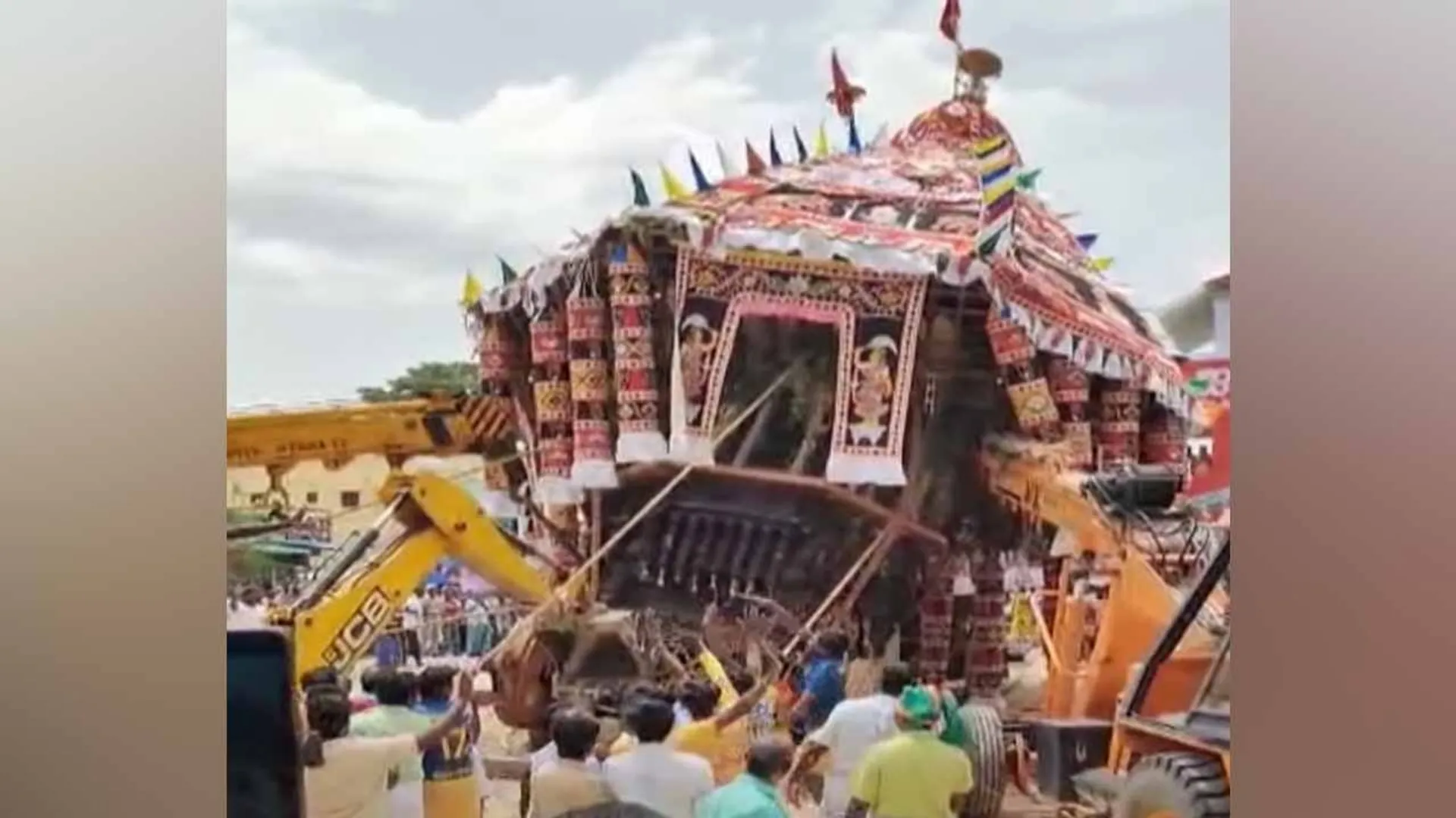per-temple-car