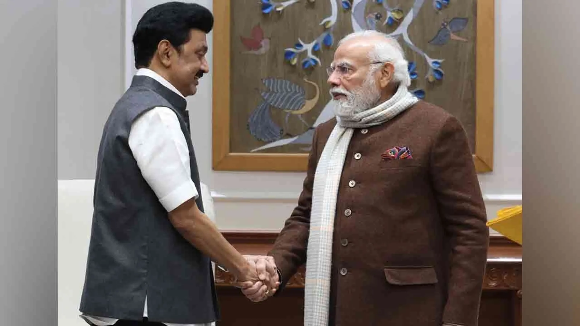 mks-narendramodi-hand