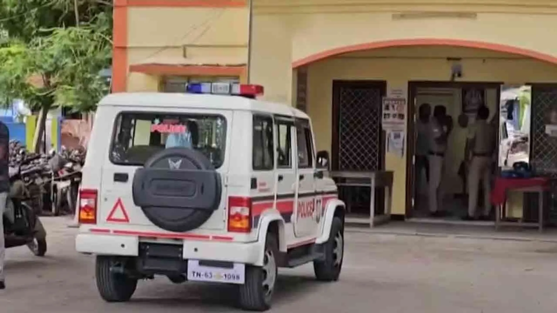 thirupuvanam-police-station