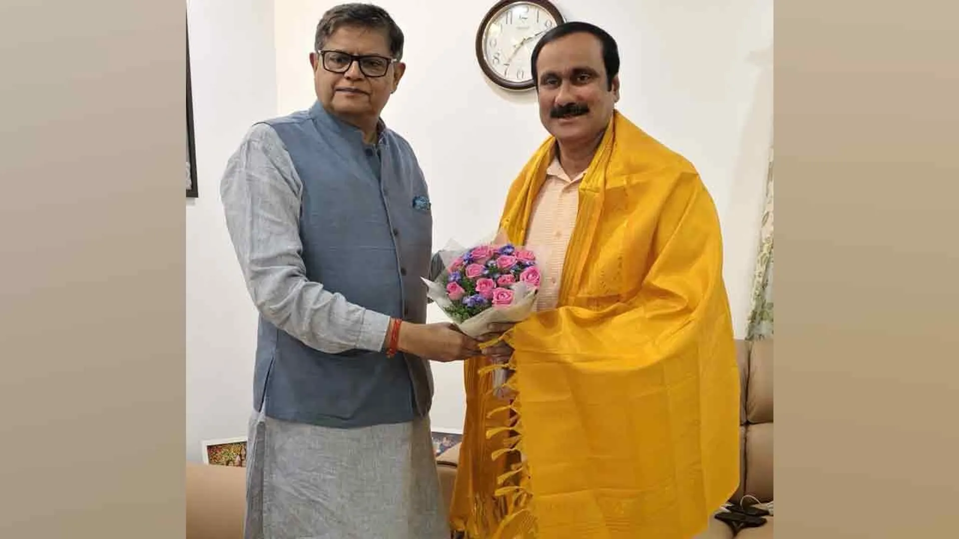 pandey-anbumani-meet