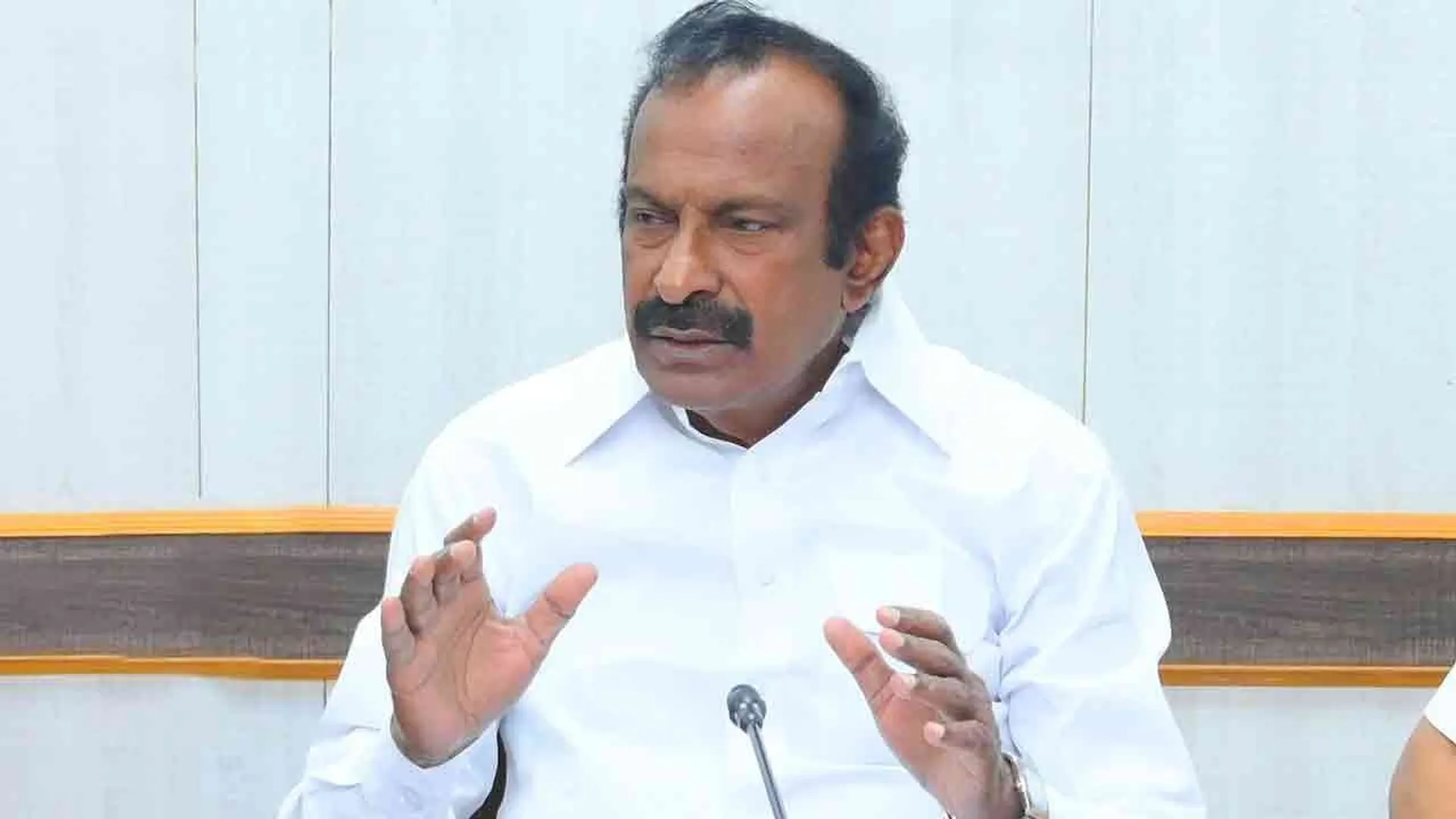 minister-muthusaamy