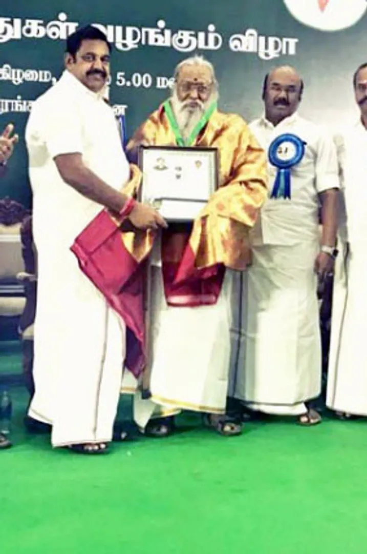 /idhalgal/general-knowledge/tamil-development-department-awards