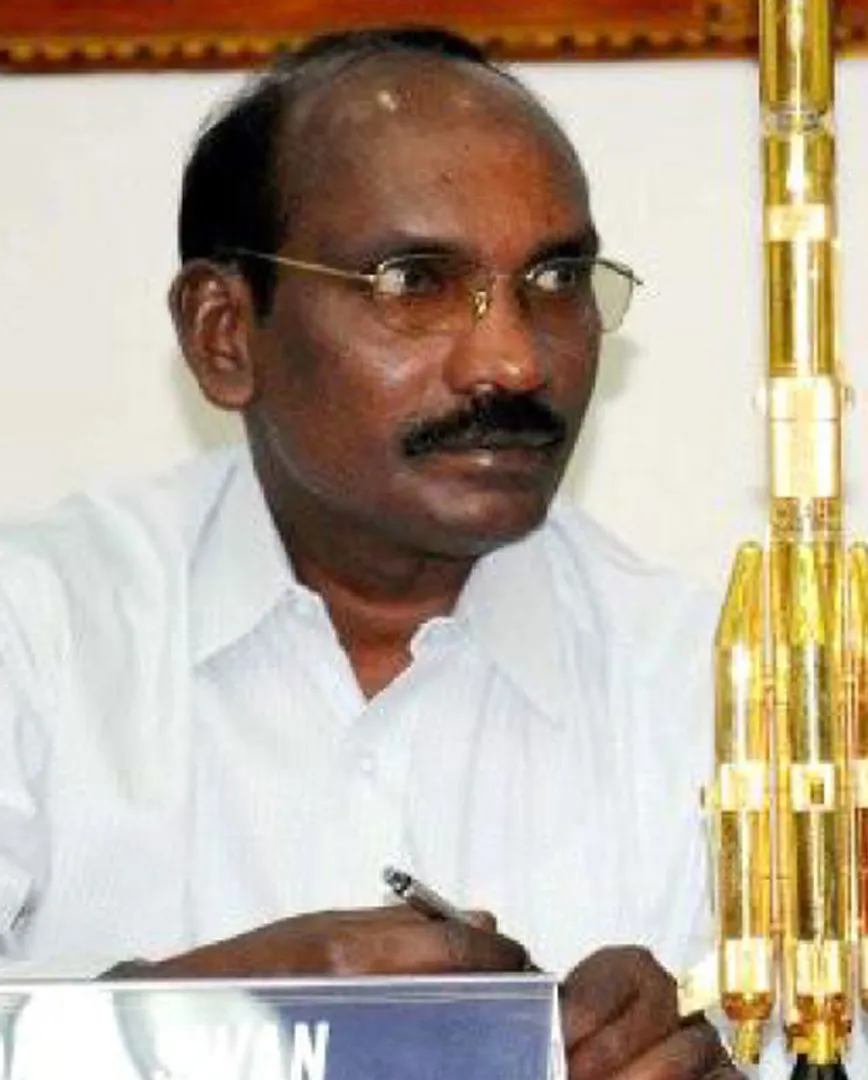 /idhalgal/general-knowledge/isros-new-leader-rocket-tamillar