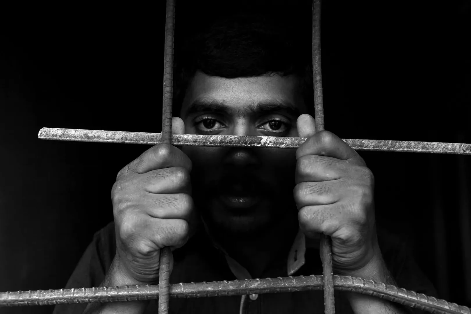 பிள்ளைகளுக்காக  சிறை சென்ற 69 பெற்றோர்கள்!!!