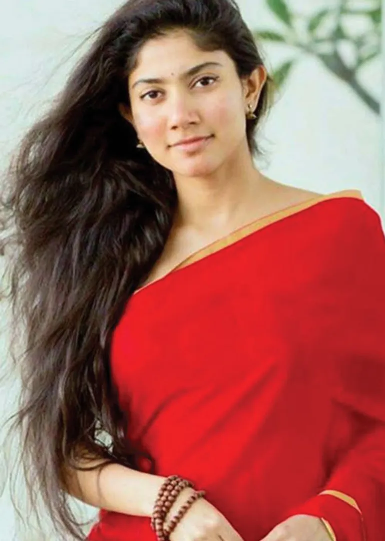 /idhalgal/cinikkuttu/controversy-saipallavi