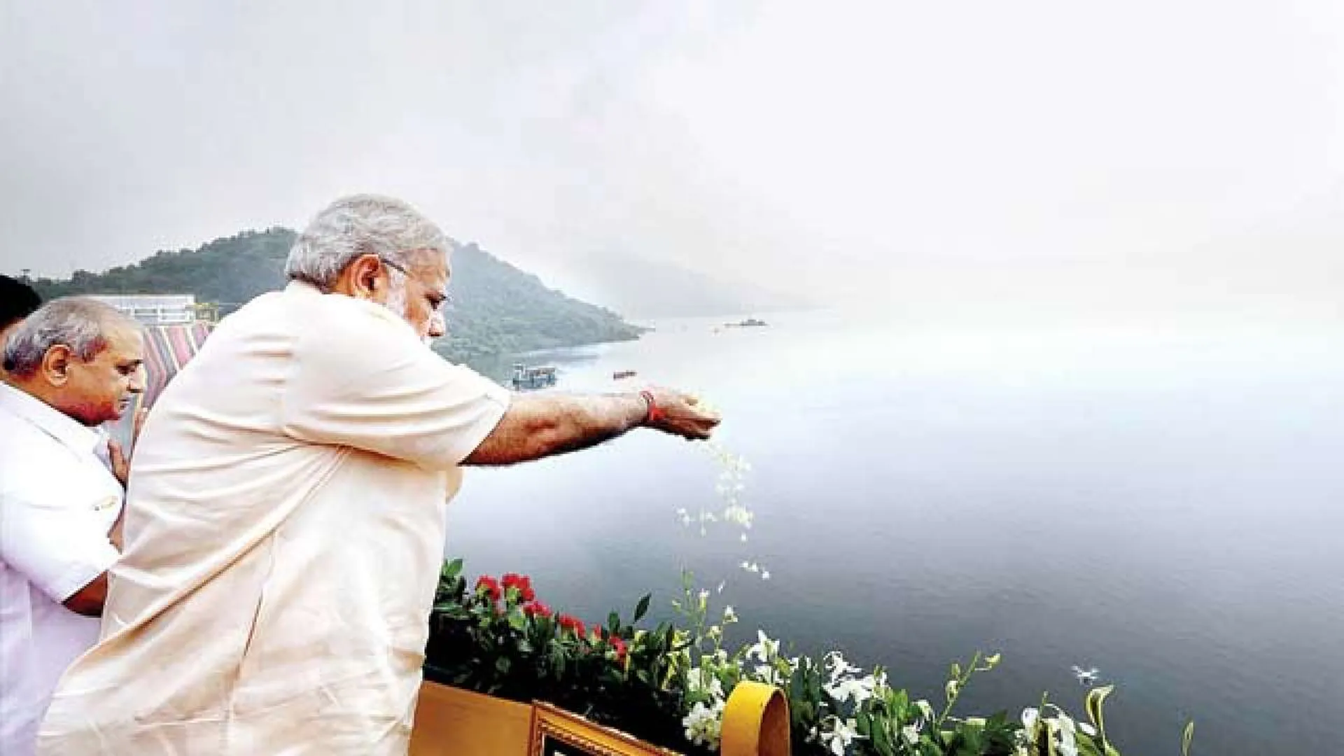 Modi sardar sarovar