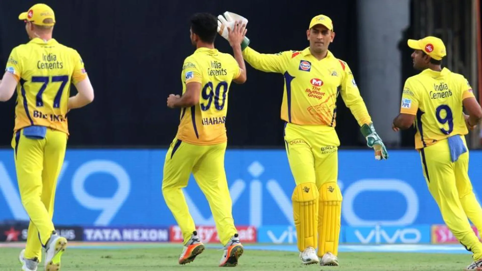 Dhoni with csk