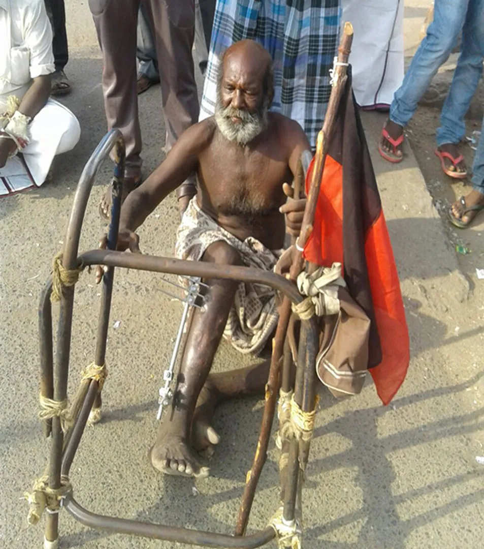 காவிரி விவகாரம்: புதுக்கோட்டையில் முழு அடைப்பு, சாலை மறியல்..! 