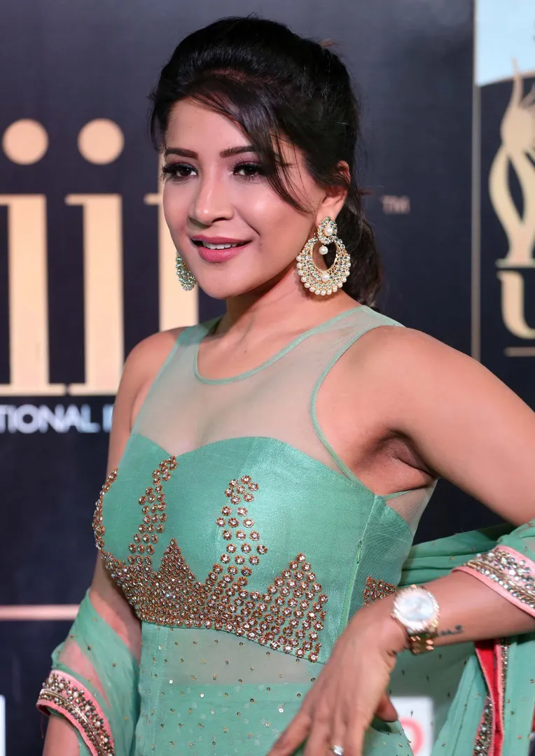 sakshi agarwal