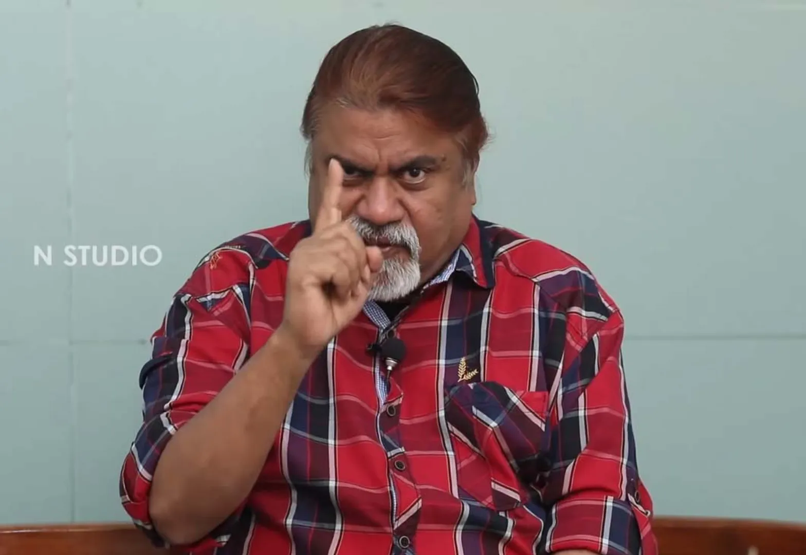 Yashika Is Not Next Oviya - Ananth Vaithyanathan