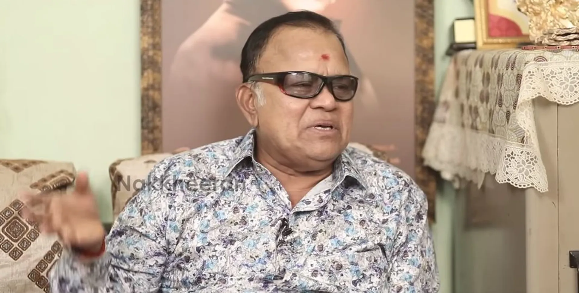 Radha Ravi 