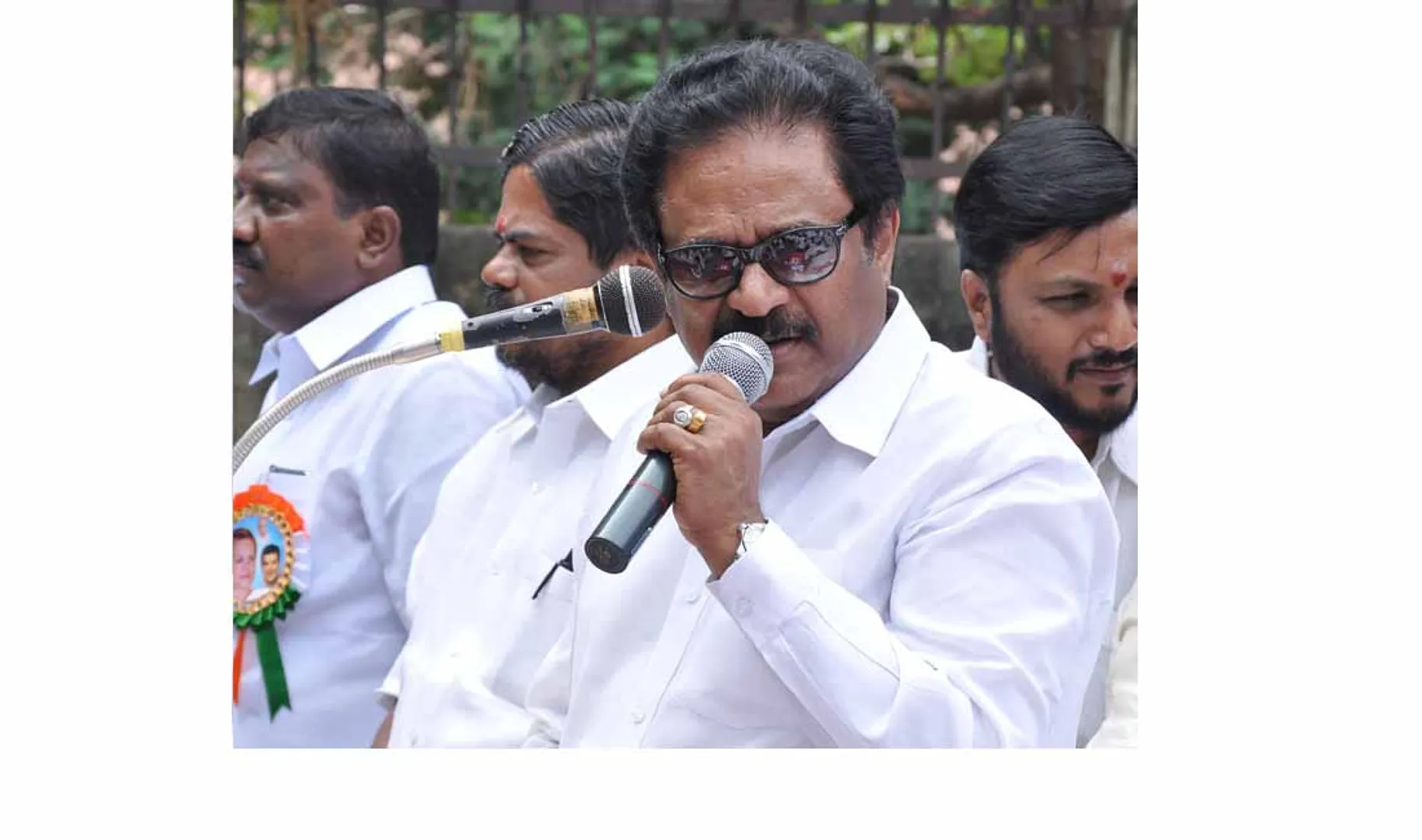 Tirunavukkarar - consulted with MK Stalin