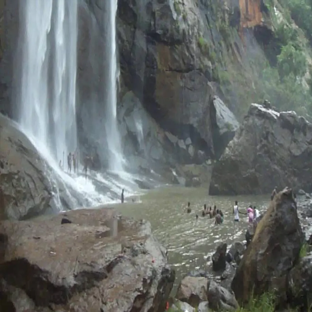 falls 