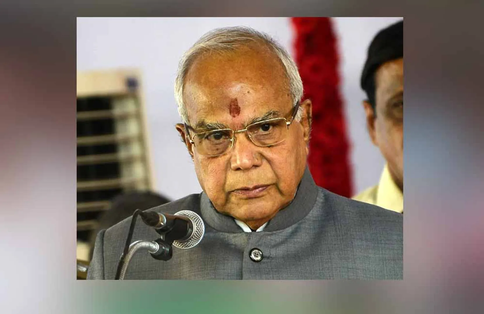 GOVERNOR