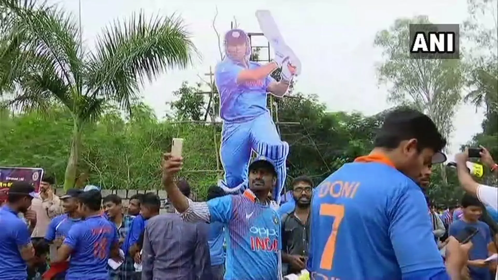dhoni