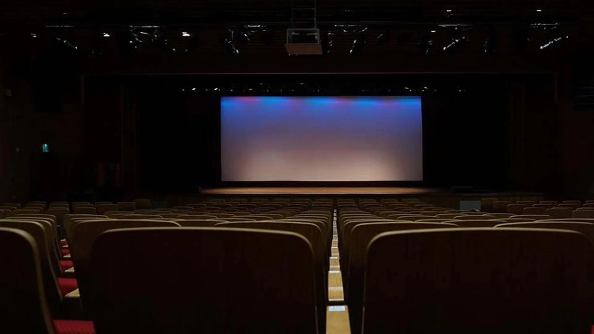 tn govt gave a permission extra cinema shows theaters in diwali !! 
