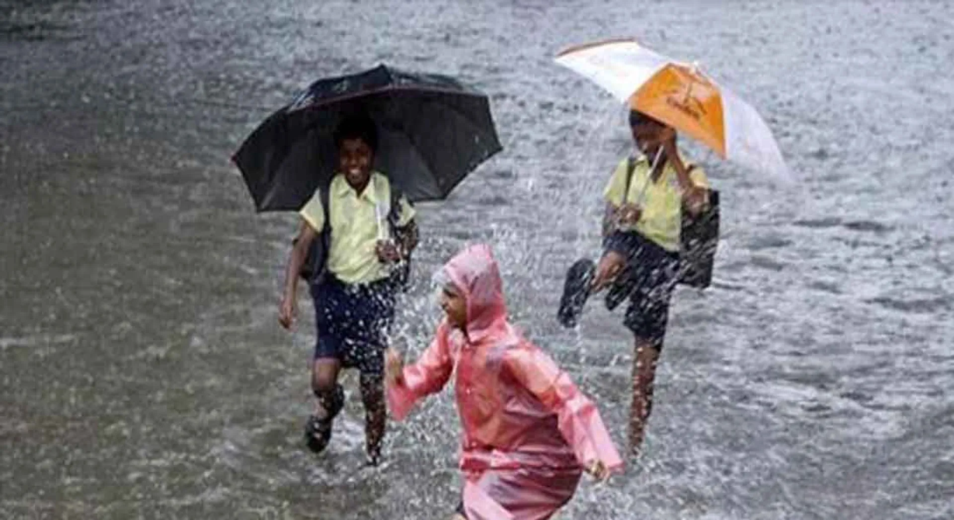 Storm warning in Tiruvarur; Officers are ready !!