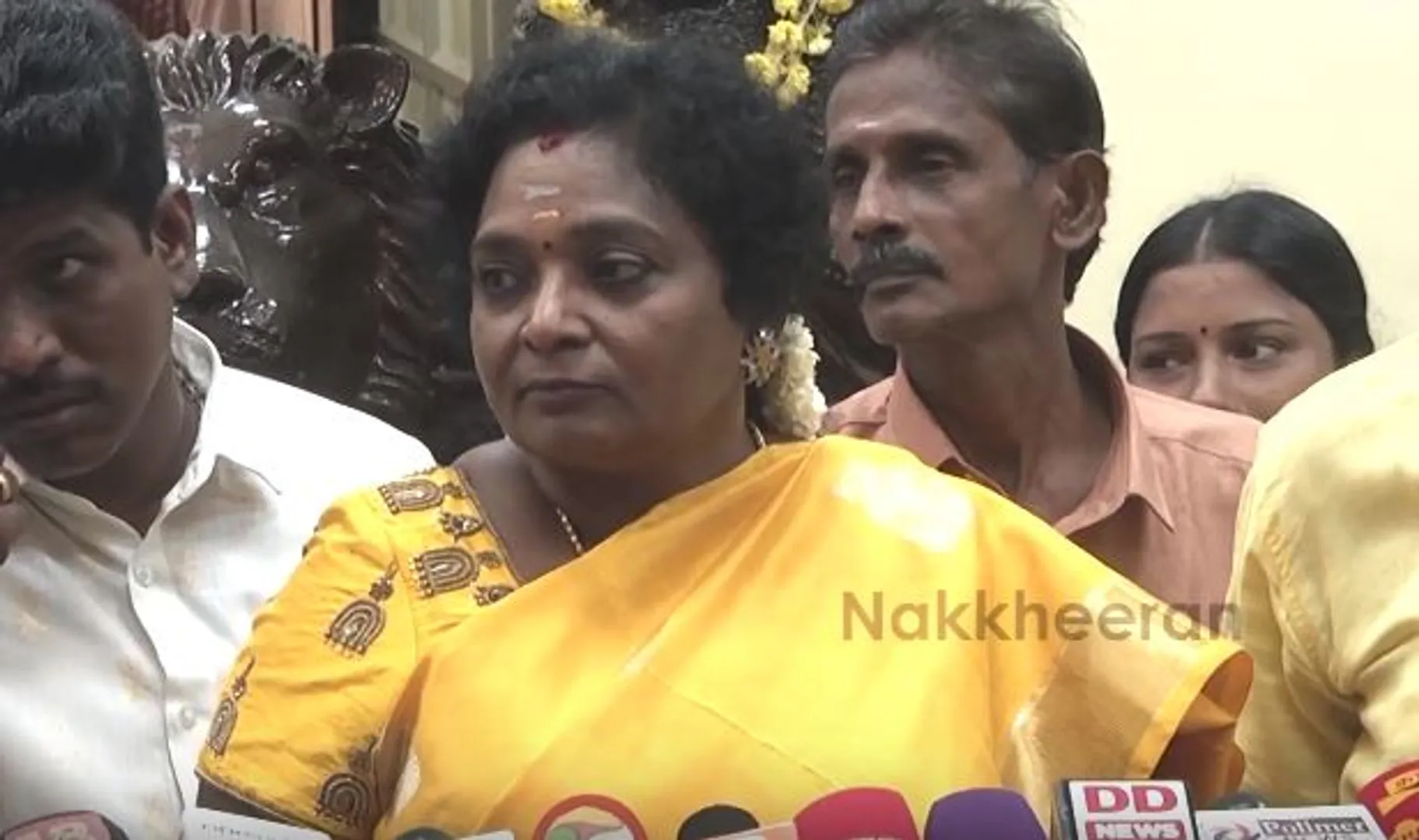  Tamilisai