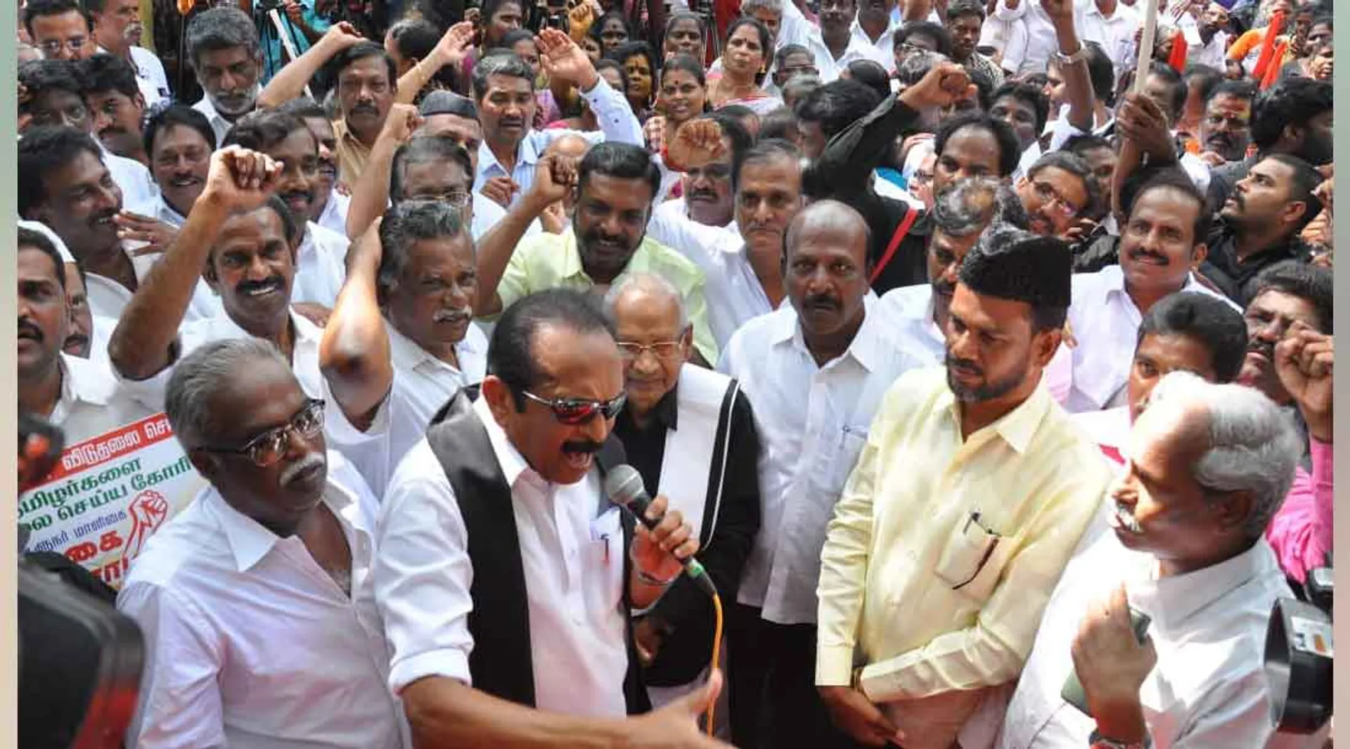 Case against Vaiko, thirumavalavan, k.veeramani