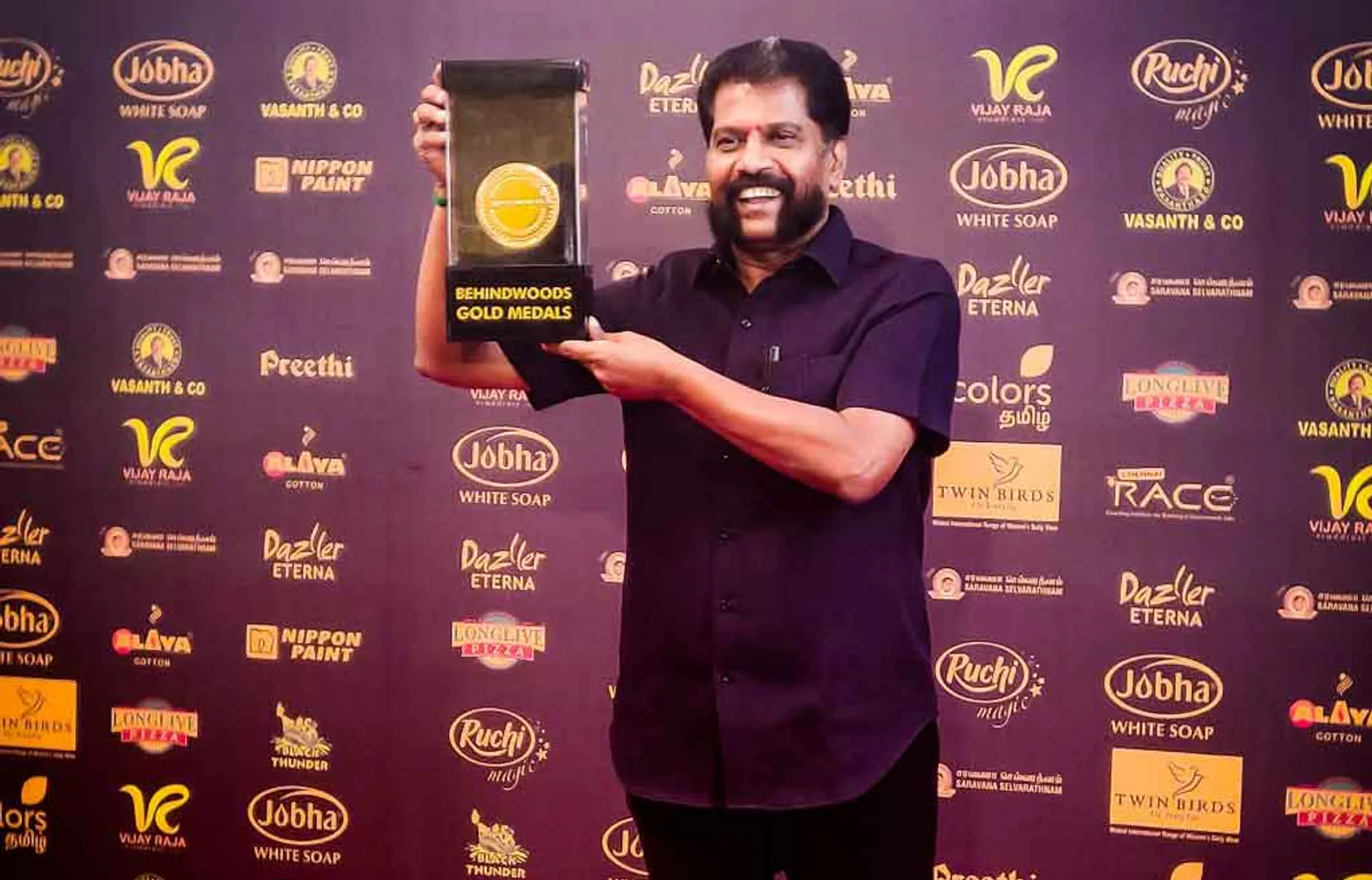 nakkheeran gopal behindwoods gold medals
