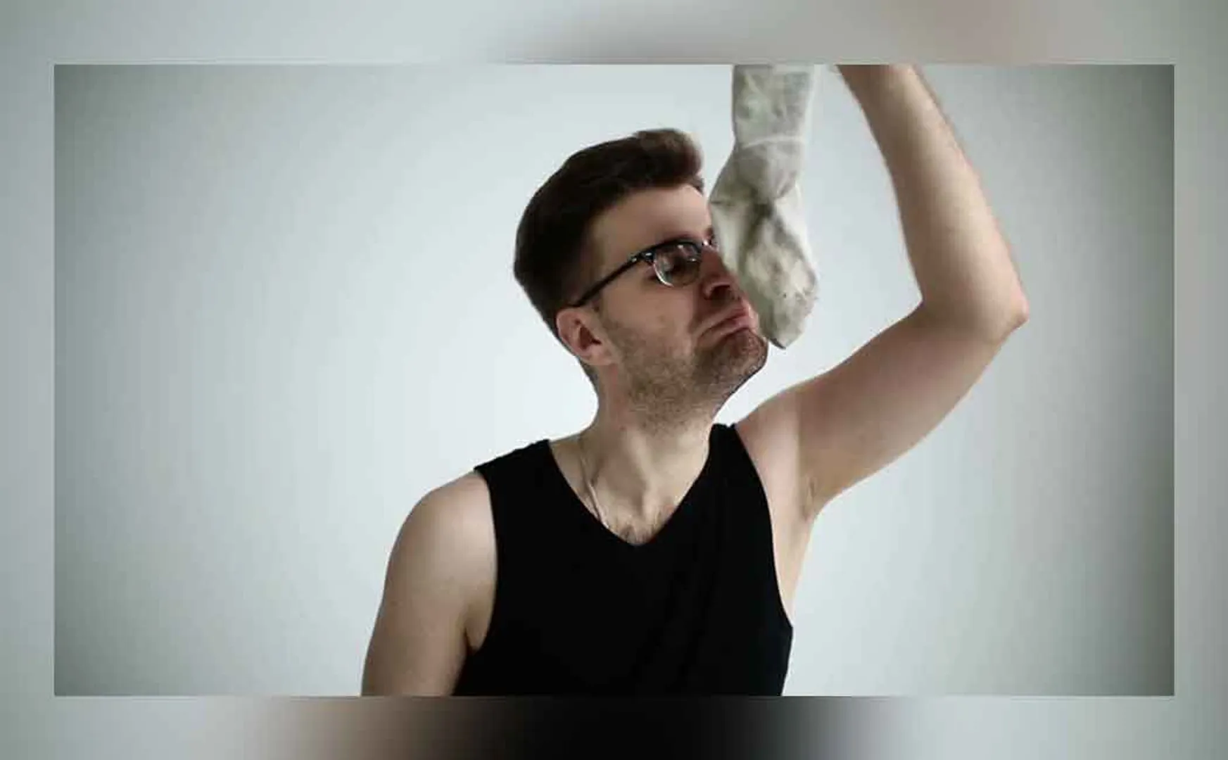 smell socks