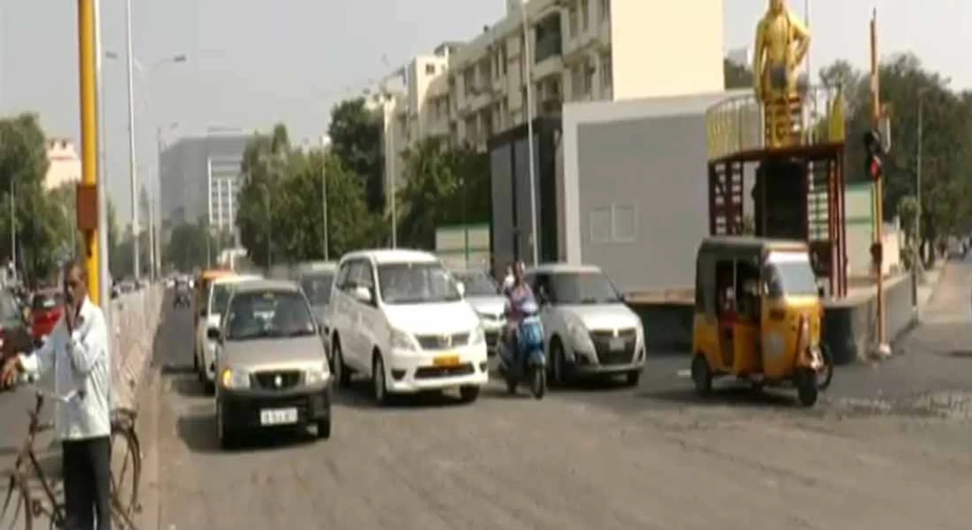  Four lakh robbery in midnight- 5 people arrested!!