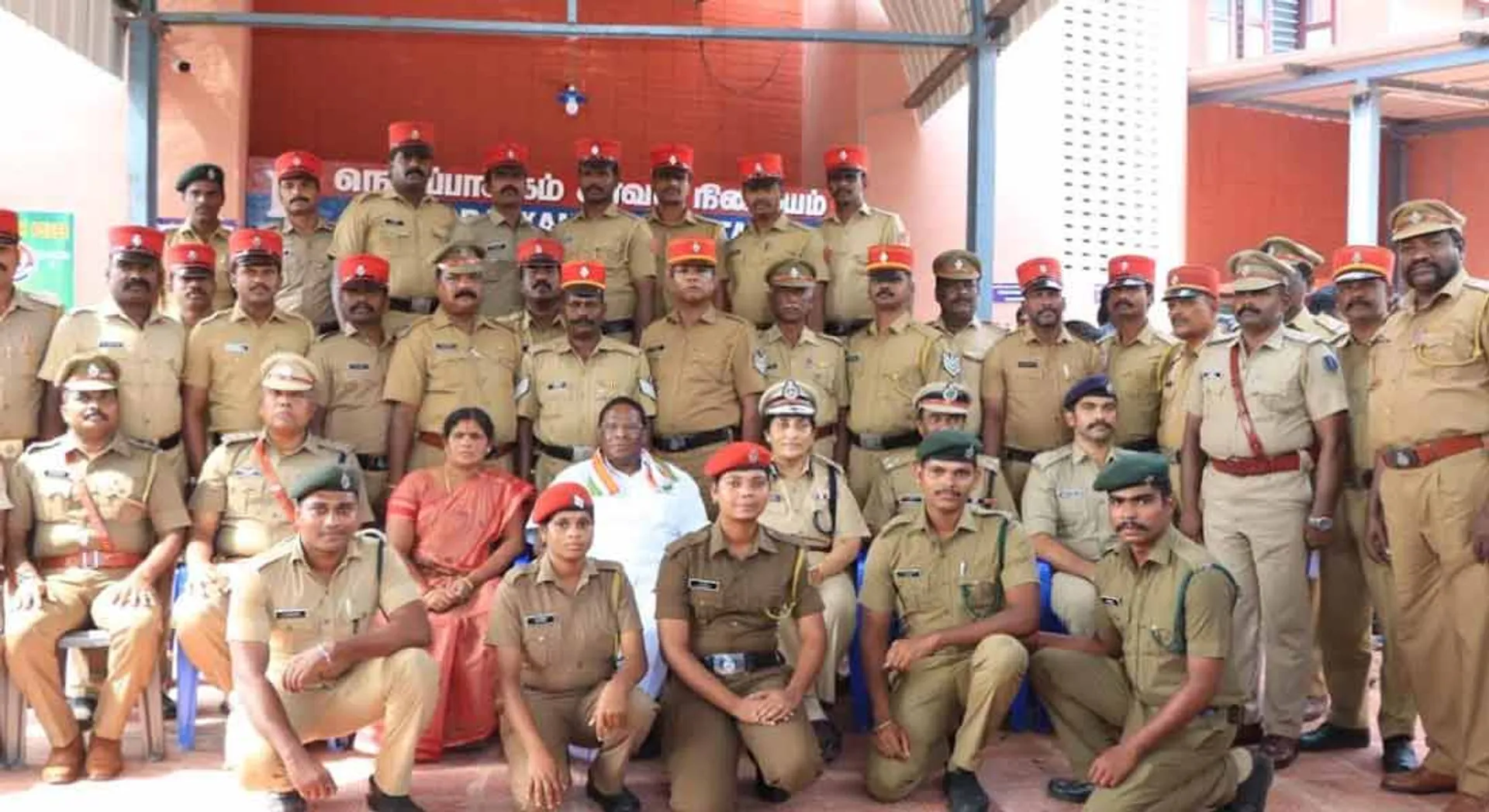 Fourth place in India;Narayanasamy praises police