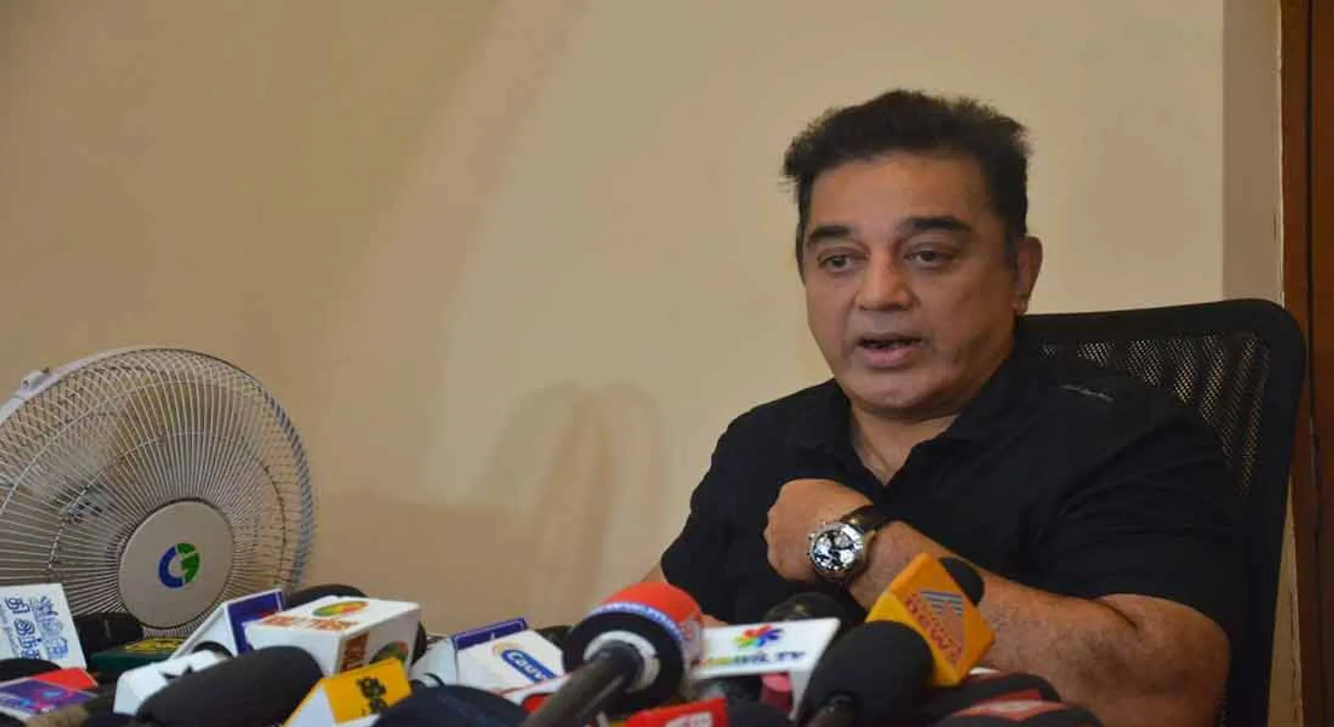  You can not do politics here, avoiding Delhi- Kamalhasan 