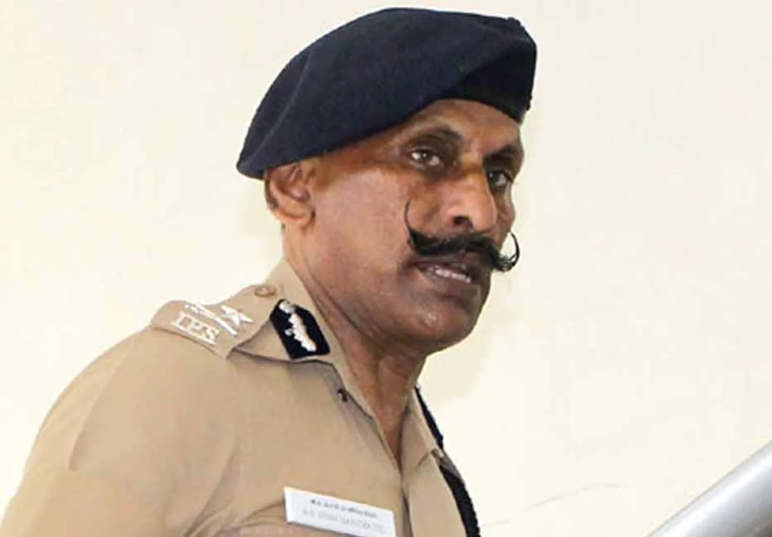 pon manickavel