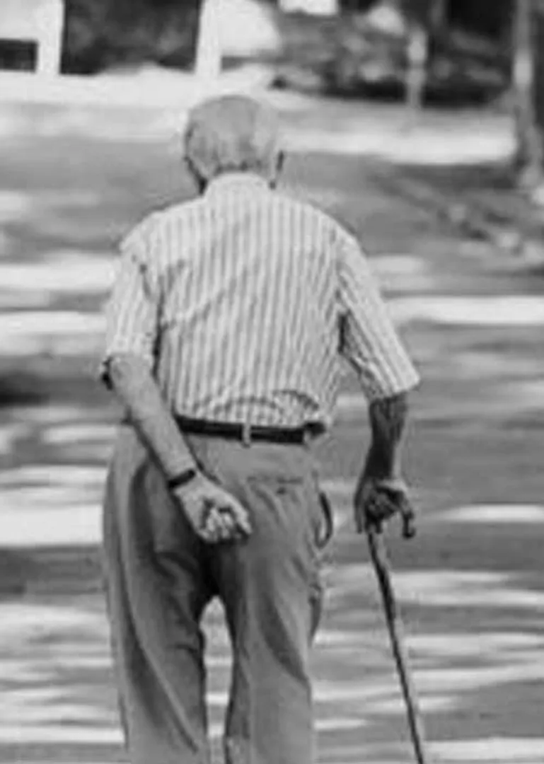 /idhalgal/eniya-utayam/gates-loneliness-mavikutty-tamil-sura