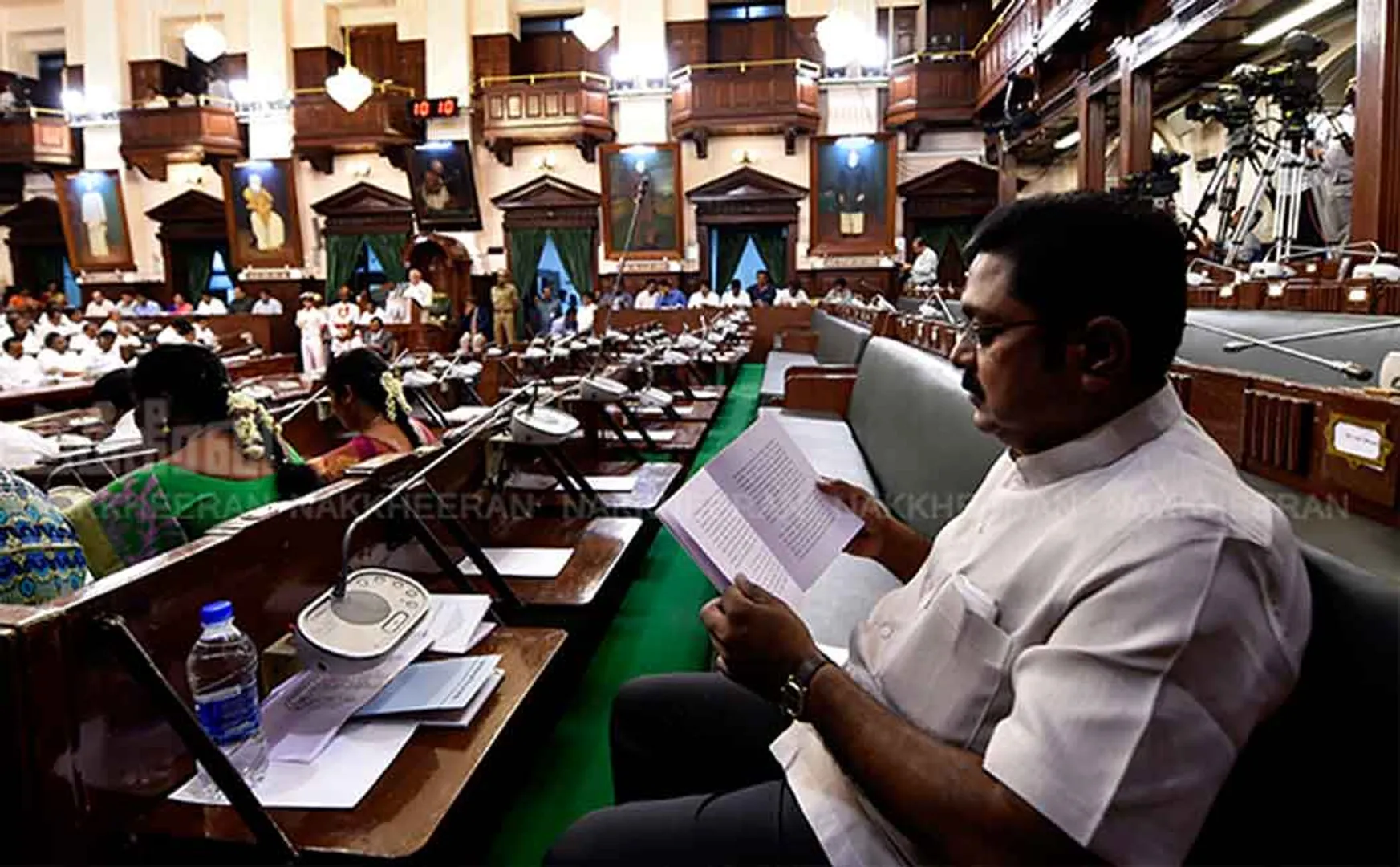 ttv dhinakaran