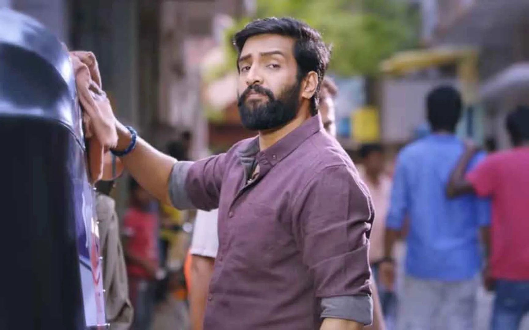 dhilluku dhuddu santhanam